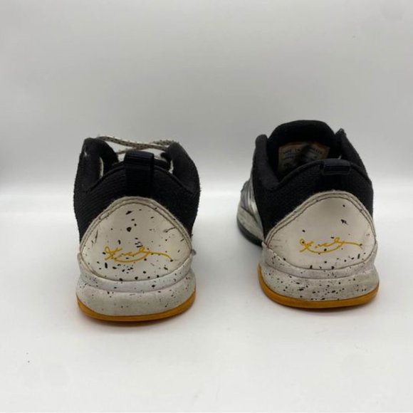 Nike, Kobe shoes size 6C basketball shoes. Toddler shoes - Picture 3 of 3